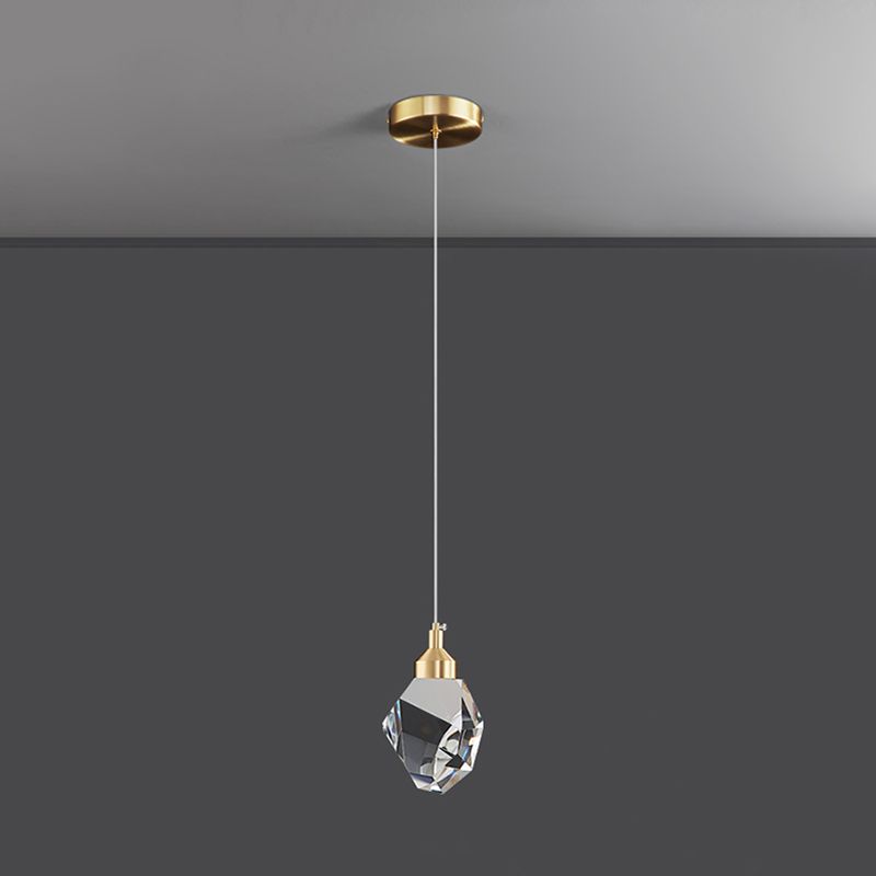 Lampe suspendue géométrique en cuivre dans un pendentif en cristal de style artistique moderne pour chambre à coucher