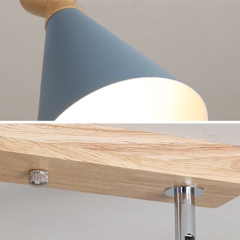 Woonkamer plafondmontage verlichtingsarmatuur modern beige dicht bij plafondverlichting met kegel metalen schaduw