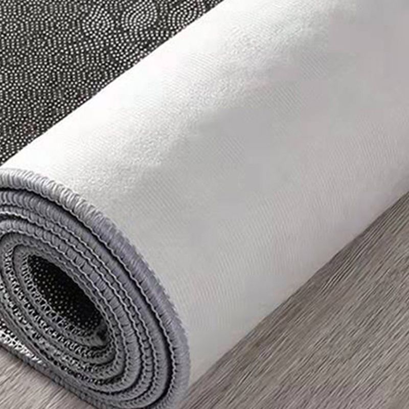 Tappeto grigio con stampa di geometria poliestere moderna tappeto resistente alle macchie per soggiorno