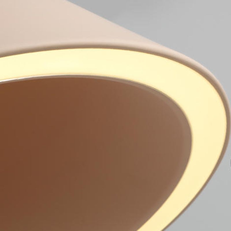 Forme de cône en métal Lumières suspendues modernes Macaron style 1 pendentif lumineux Light pour salle à manger