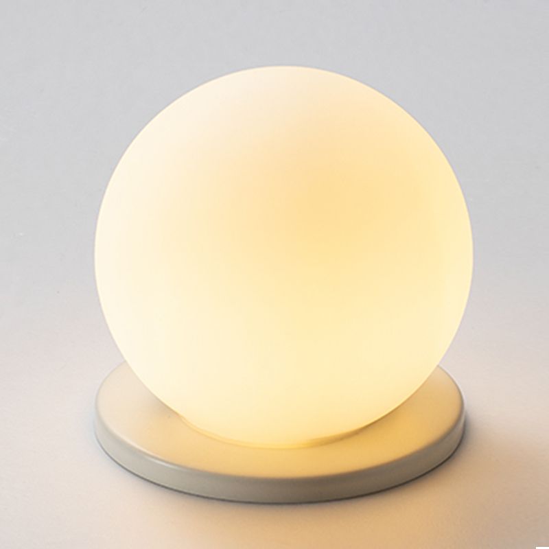 Glaskugelförmige Deckenbefestigung Minimalistische weiße Deckenbefestigung Leuchte