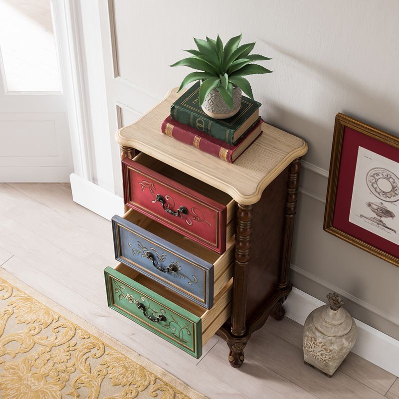 Traditional Vertical Storage Chest Bedroom Chest in Brown with 3 Drawers