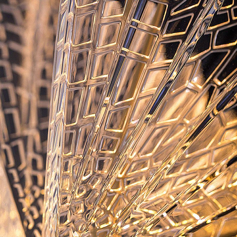 EinfachheitslED hängende hängende helle goldene Schmetterlingslampen -Lampe mit Acrylschatten