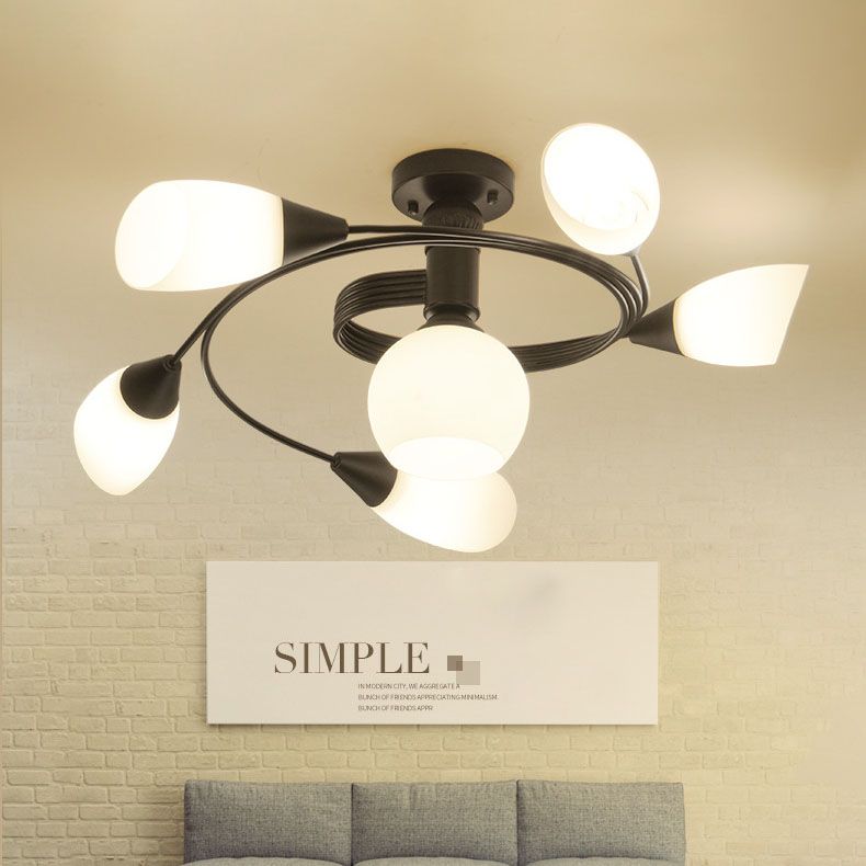 Luz de techo negro de vidrio en el estilo tradicional de hierro forjado de hierro forjado de hierro radial de interiores Semi Flush Monte