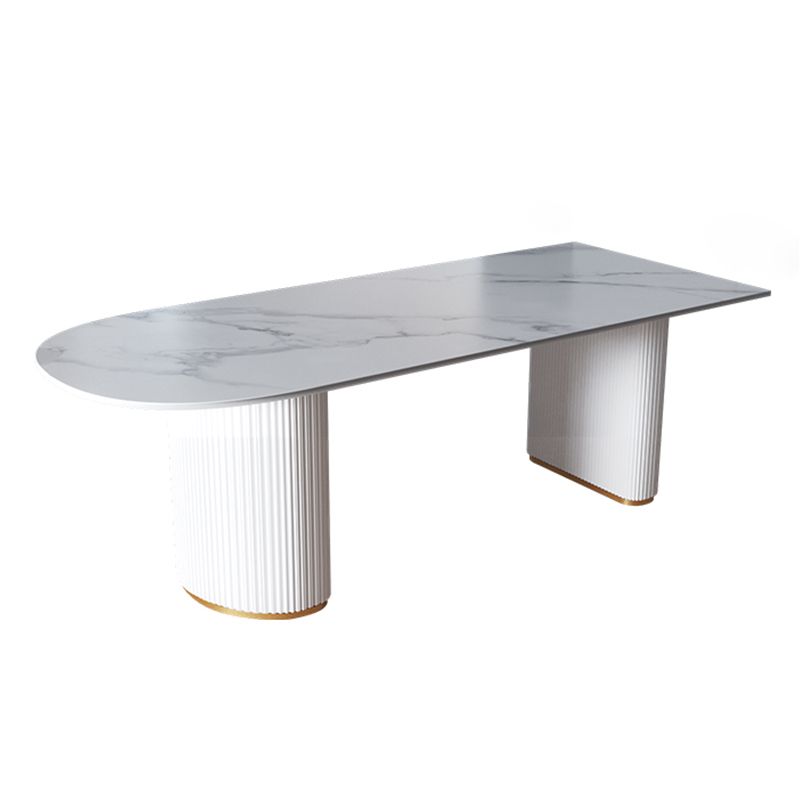 Eigentijdse thuis gesinterde stenen eettafel vrijformaat vormtafel met dubbele voetstukbasis