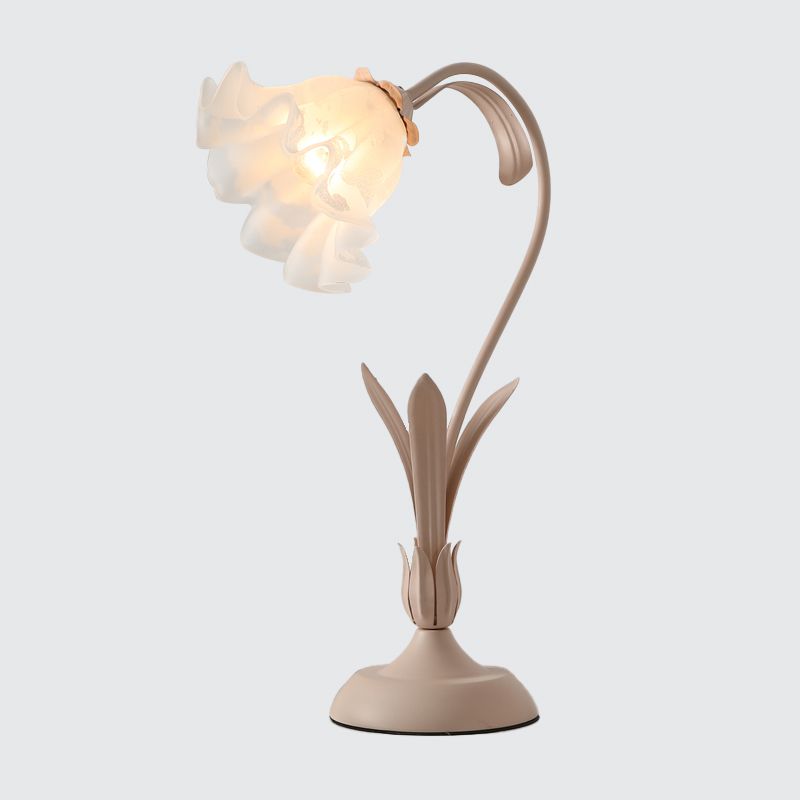 Blumenform gefrostete weiße Glas Nachtlampe Land 1-Licht Kinderzimmer Tisch Licht in Rosa/Grün
