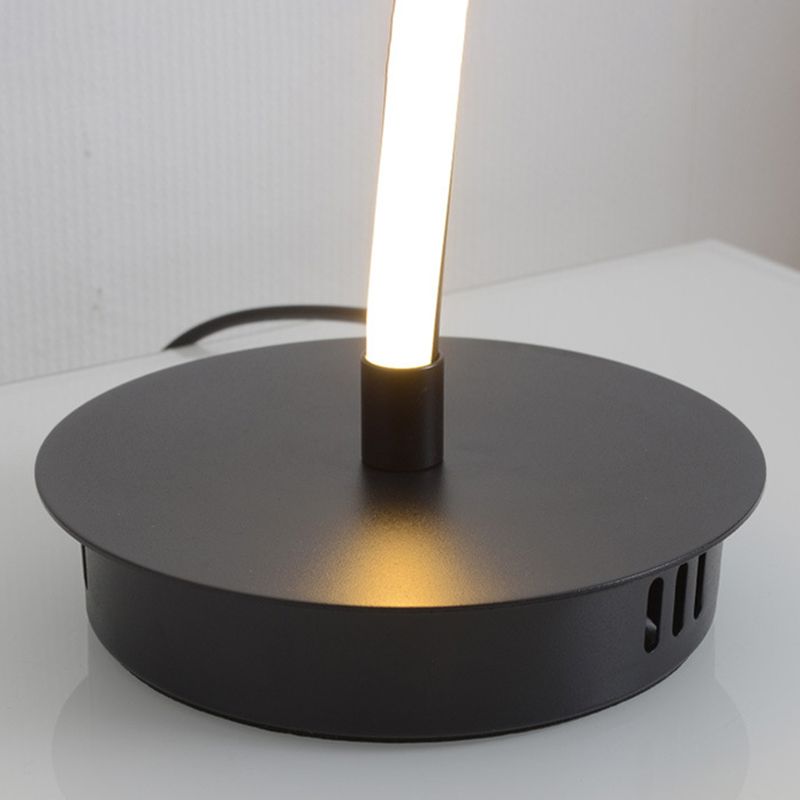 Twisted Table Lamp Simplicity Acrylic Living Room Decorative LED Nightstand Light