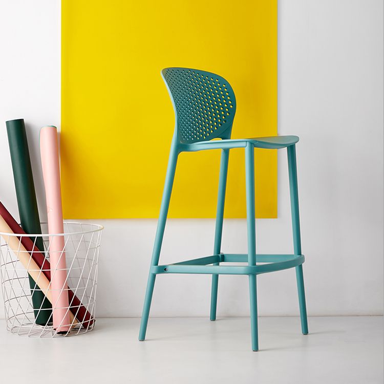 Industrial Stackable Armless Bar Stool Plastic Low Back Bar Stool