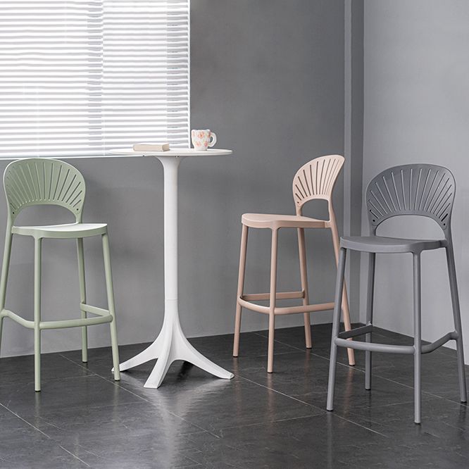 Nordic Style Bar-stool Plastic Counter Bar Stool with Plastic Legs for Restaurant