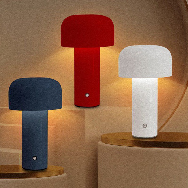 Modern Chargeable Table Lamp 1-Light Desk Light with Iron Shade for Living Room