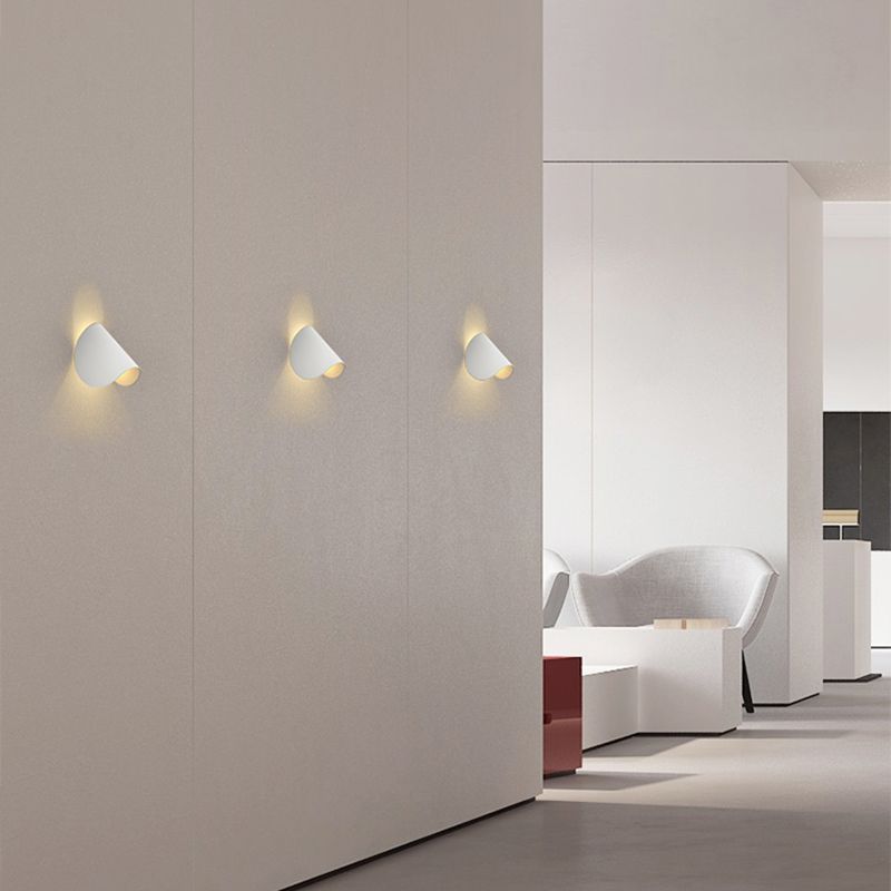 Modern Simple Iron Wall Light Arc Shape LED Rotatable Wall Lamp for Living Room