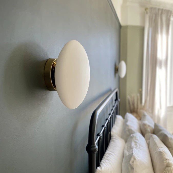 Modern Vanity Lighting Round Wall Light Fixture with Glass for Bathroom