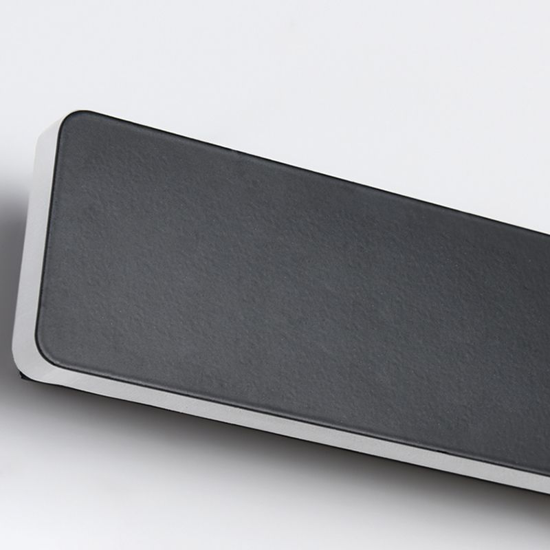 Metal Linear Shape Wall Light Modern 1 Light Wall Mounted Light Fixture in Black