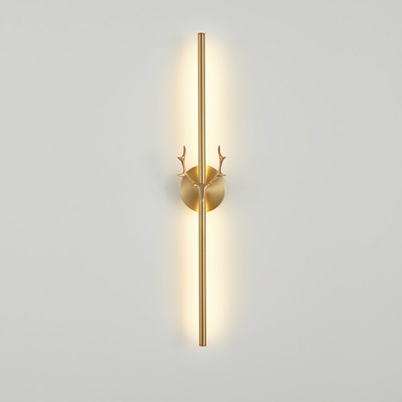Nordic Gold Wall Light Straight Shape LED Wall Sconce with Brass for Living Room