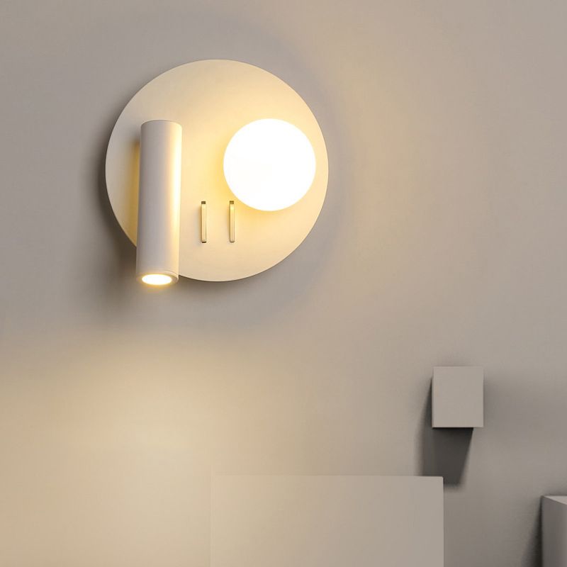 Lampe murale à LED blanche en acrylique dans la lumière murale de lecture en aluminium de style créatif moderne pour chambre à coucher