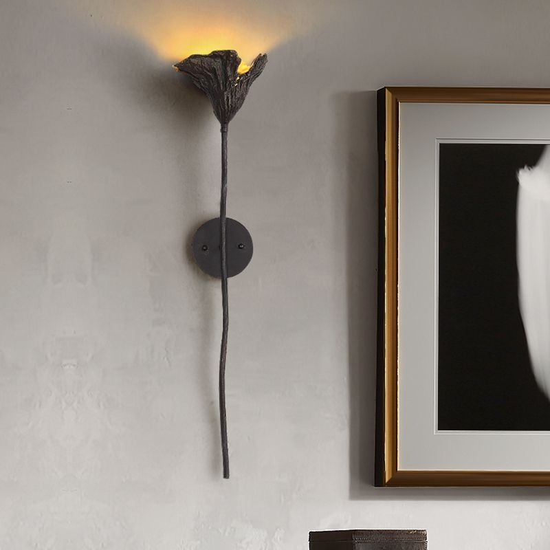 Modern Wall Sconce Flower Shape Wall Light with Metal Shade for Bedroom