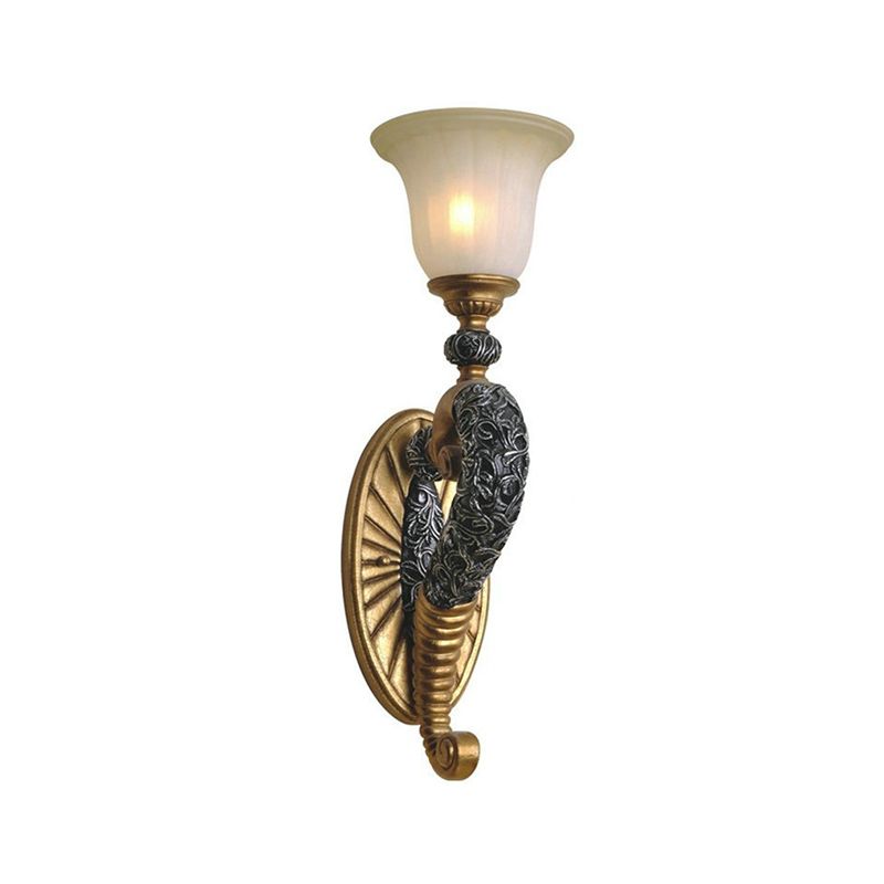 Retro -Stil Glocken Wandleuchte 1 Glühbirne Bernstein Glaswandbeleuchtung mit Bronze/Gold gebogenen Arm für Schlafzimmer