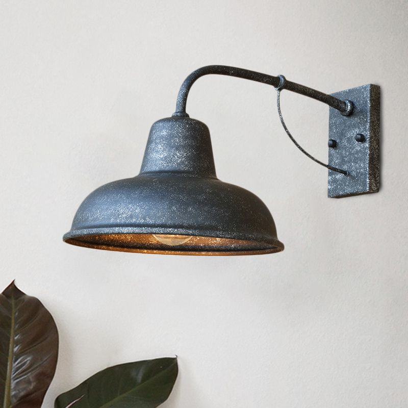 Single-Bulb Wall Sconce Farmhouse Terrance Wall Mounted Light with Bowled Metal Shade in Black/Silver