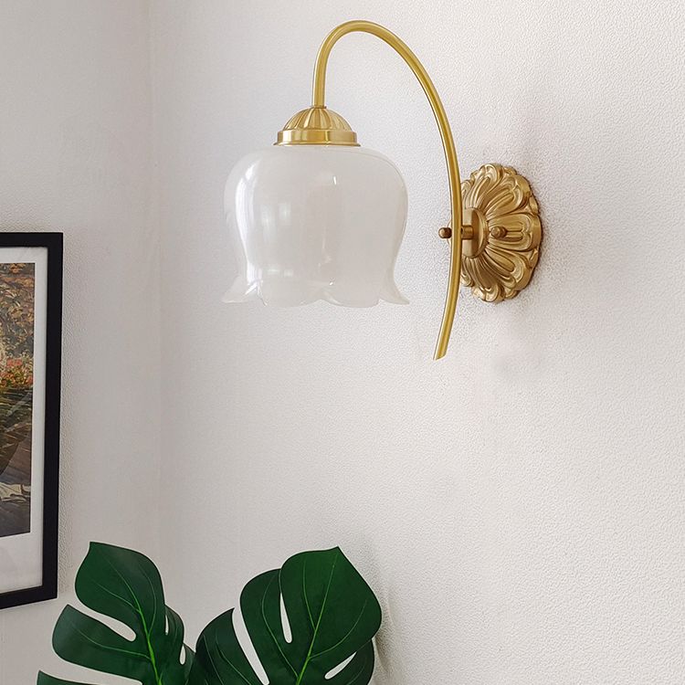 Metal Modern Wall Sconce Flower Shape Wall Light with Resin Shade for Bedroom