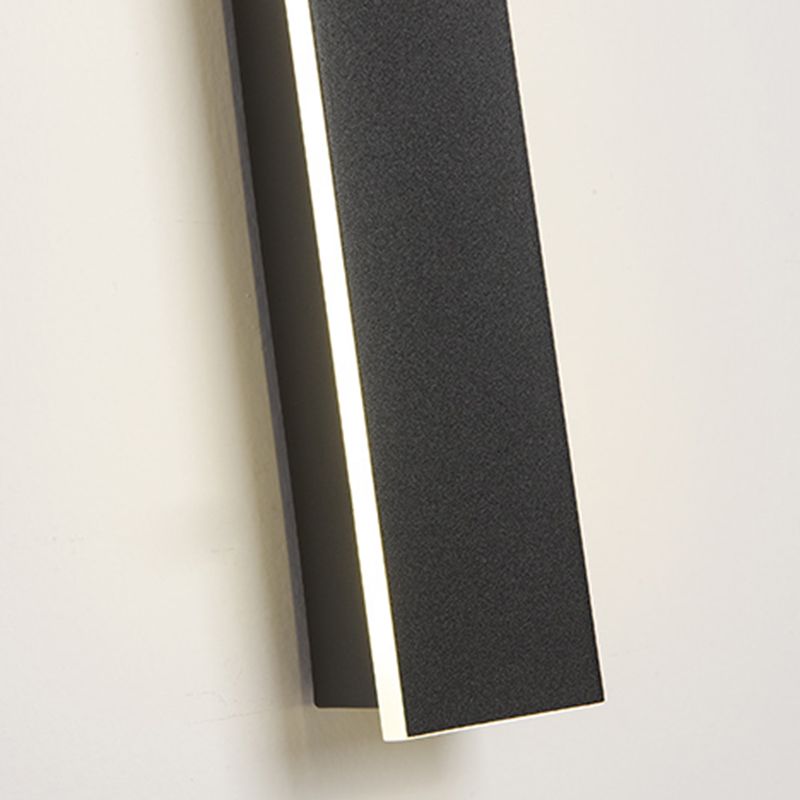 Metal Linear Shape Wall Light Modern 1 Light Wall Mounted Light Fixture