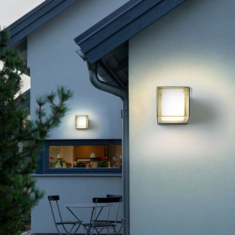 Lámpara de pared LED rotativa cuadrada con sombra acrílica transparente al aire libre de iluminación impermeable al aire libre