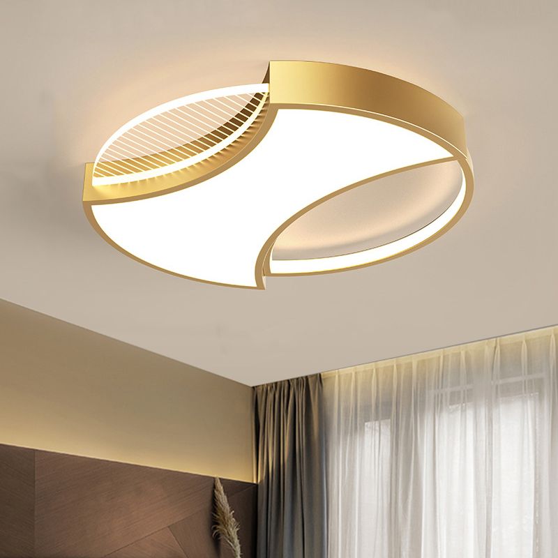Geometric Flush Mount Light Modern Metal Style 18"/21.5" Width LED Bedroom Flush Ceiling Lamp in Black/Gold