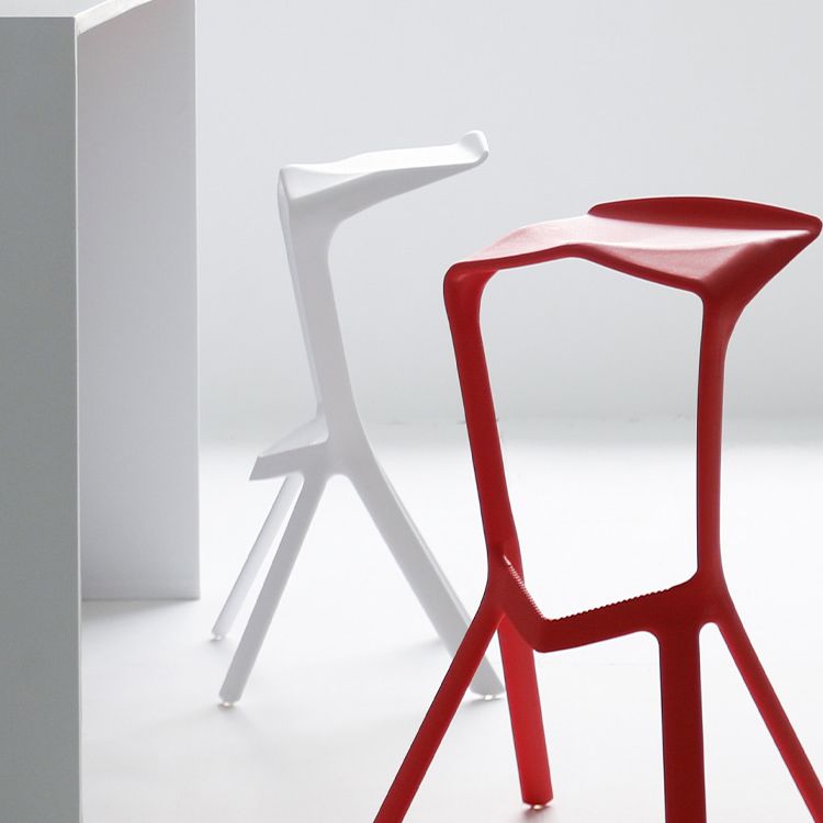 Industrial Plastic Bar Stool Indoor Stackable Bar Height Stool