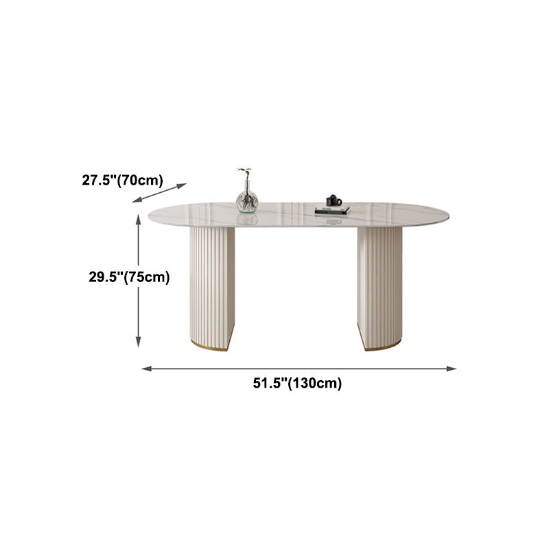 Eettafel met stenen blad Traditionele luxe tafel met sledeonderstel in wit