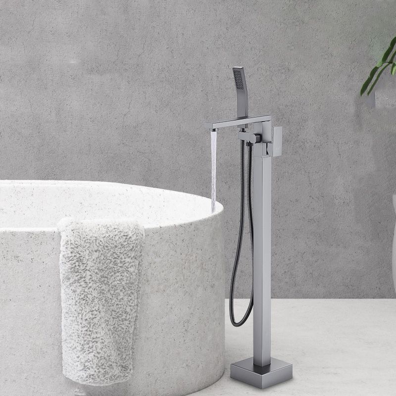 Floor Mounted Metal Freestanding Tub Filler Copper Freestanding Faucet with Hose