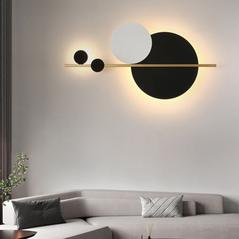 2-Lights Round Wall Sconce Modern Simple Style Metal Wall Lighting in White and Black