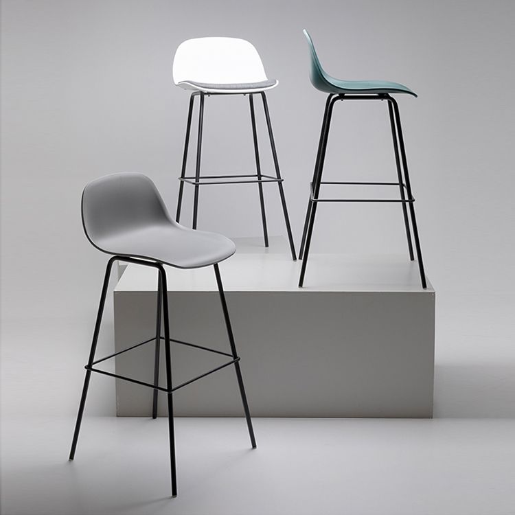 Taburete moderno sin brazos con respaldo, taburete de bar de hierro para sala de estar con Pedal