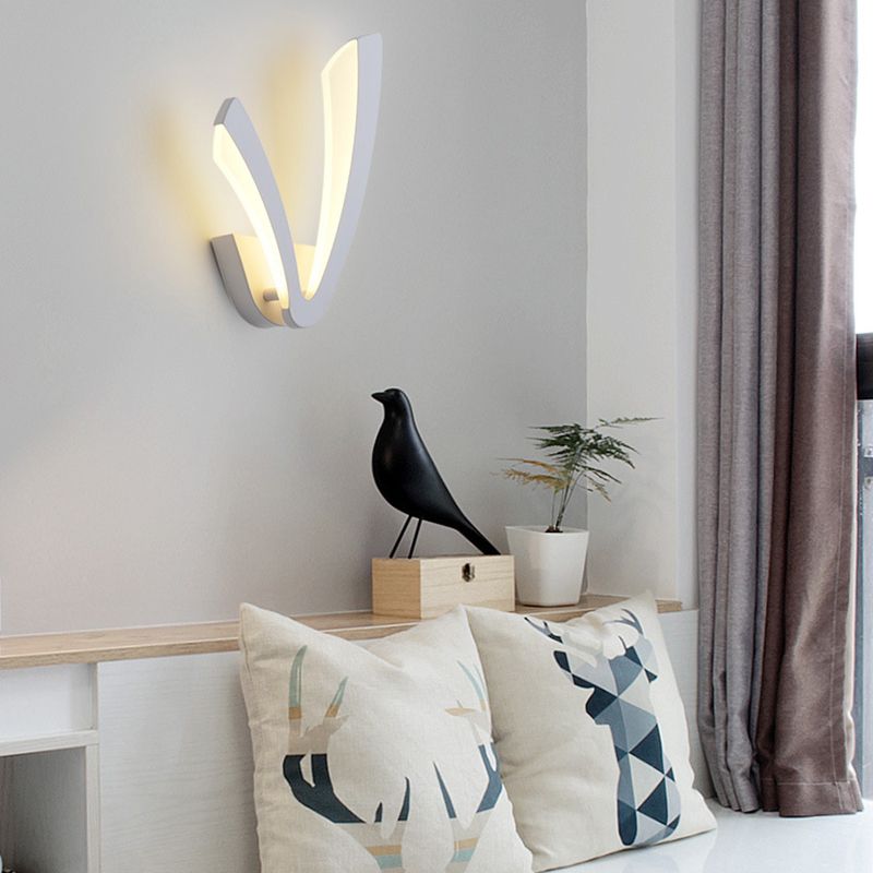 Illuminazione a parete a parete a V a V 1 illuminazione Vintagemoderna