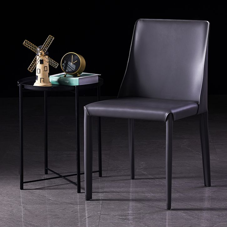 Chaise de selle moderne avec base en métal 32 "H CHAISE DE DINSAGE DE COURT