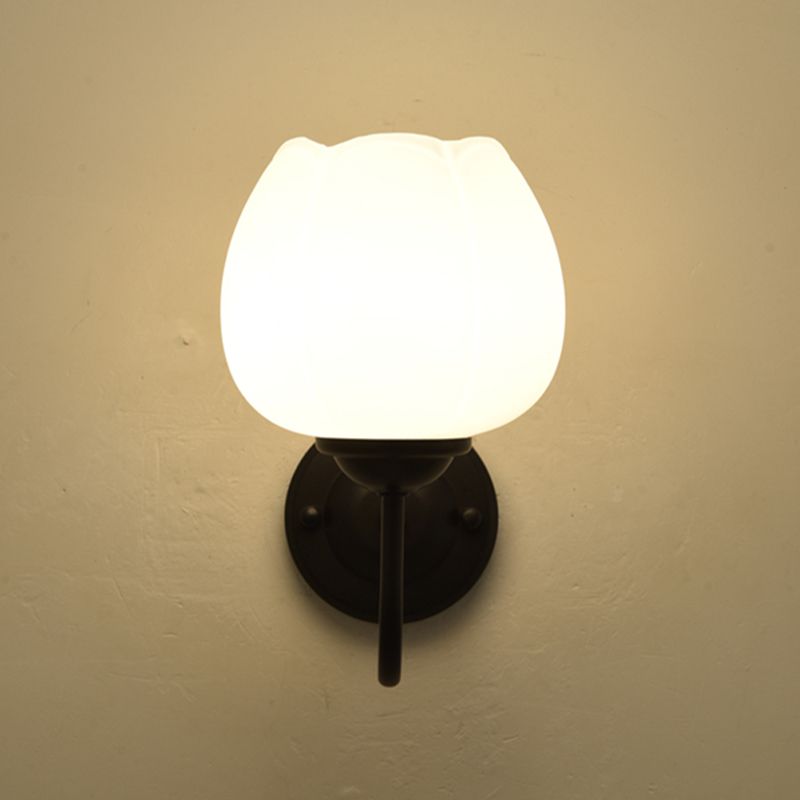 Modern Simple Vanity Light Ball Shape Vanity Lamp with Glass Shade for Shower Room