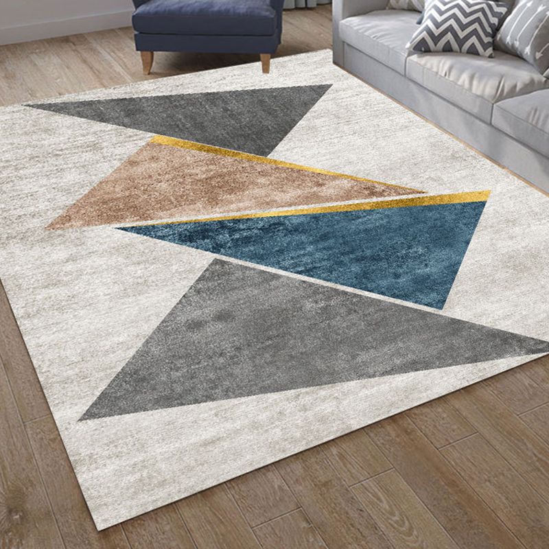Dunkelbrauner geometrischer Druckteppich Polyester Moderner Teppich Waschbar Teppich für Wohnzimmer