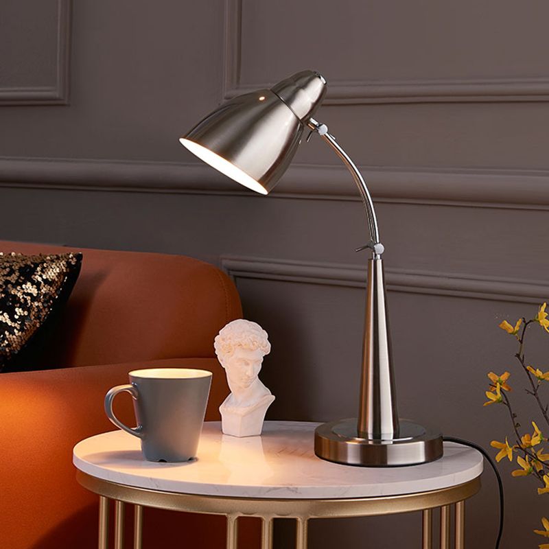 Lampade da comodino moderne a forma di cono Lampade da comodino in metallo a 1 luce in argento