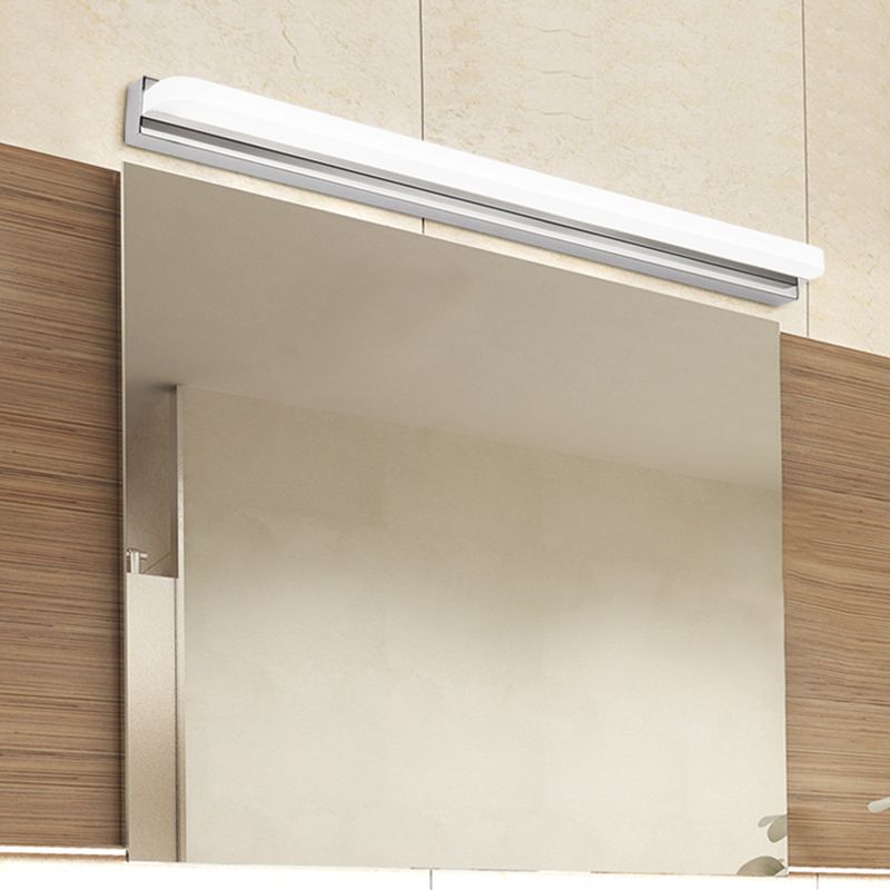 Luce vanità lineare Metal contemporanea 1 Mirror Light Led Light per bagno in argento