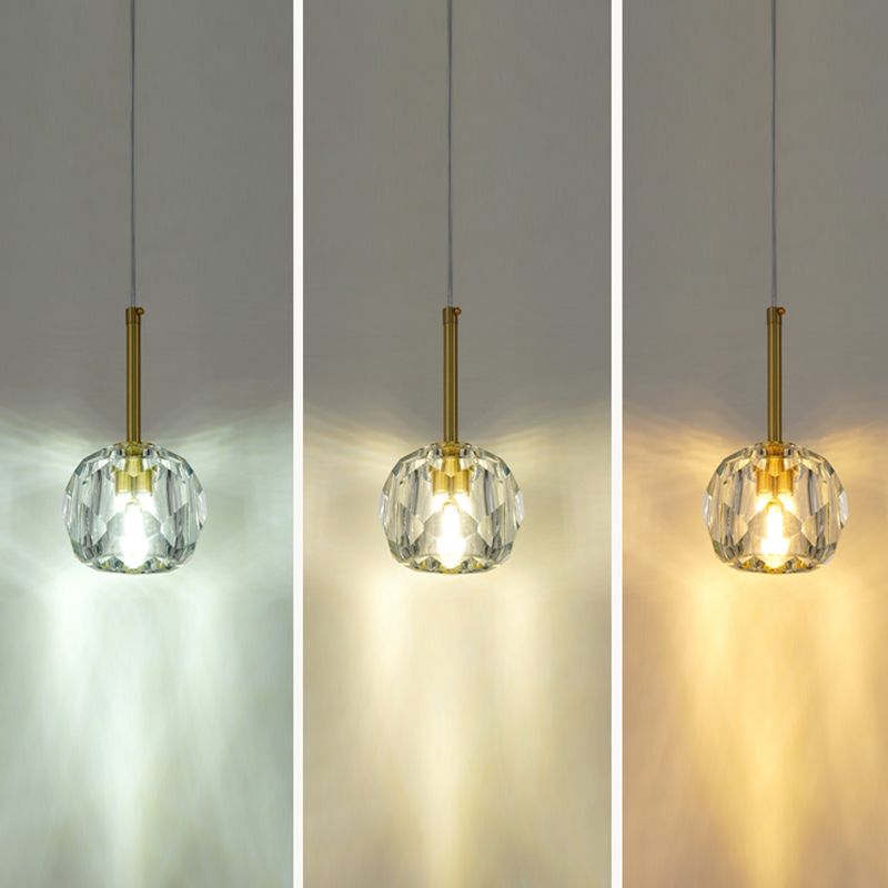1 Lichthängeleuchte moderne Globus-Federlampe mit klarem Kristallschatten