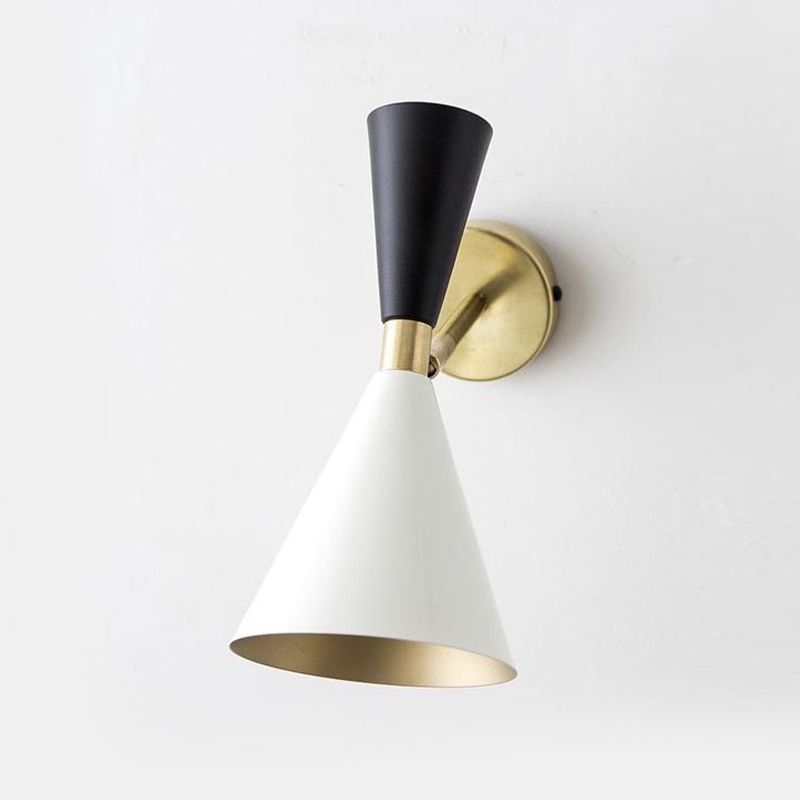 Metal Flare Shape Wall Light Modern Style 1 Light Wall Light Sconce in White