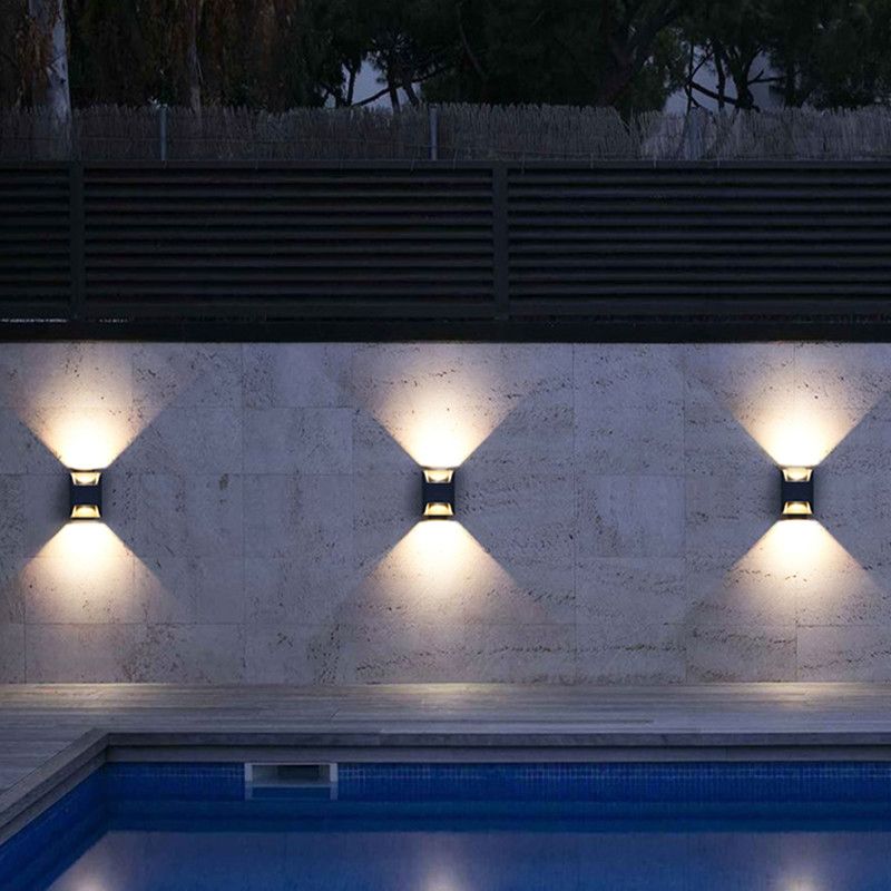 Iluminación de pared de 2 luces de metal de forma geométrica de estilo geométrico montado en negro