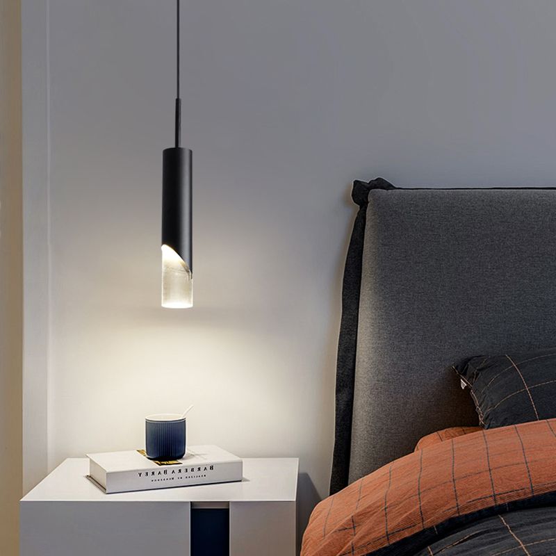 Électroplaque LED PRENDANT LED ALUMINUM Dans un style créatif moderne de style cylindroid en acrylique lampe