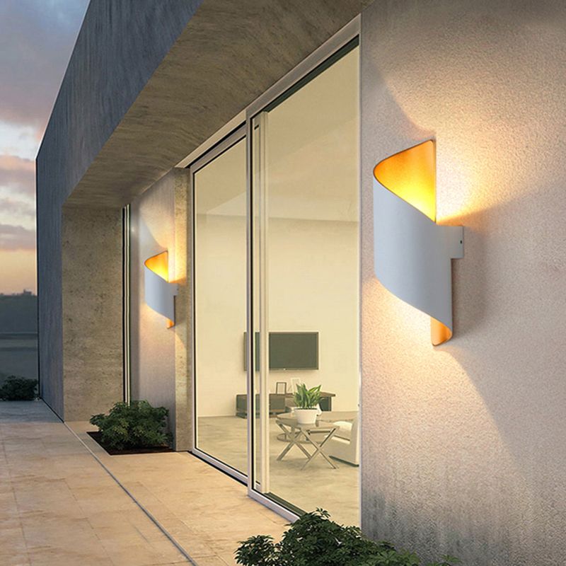 1 Light Metal Unique Shade Wall Lighting Modern Style Wall Mounted Light Fixture