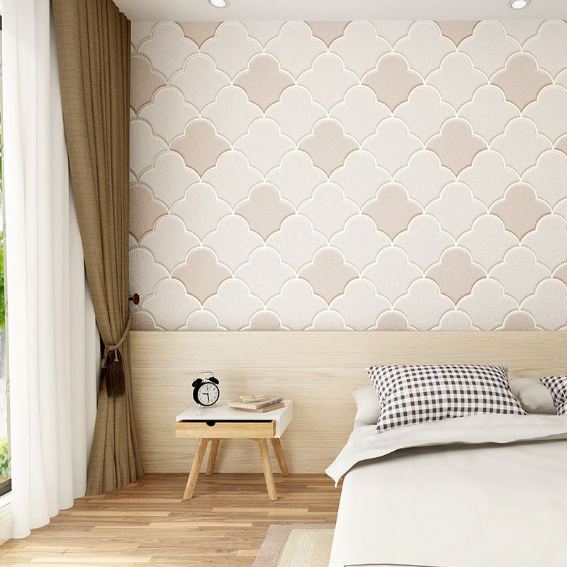 Quatrefoil 57.1-sq ft Wall Covering Pastel Color Textured Non-Pasted Wallpaper Roll