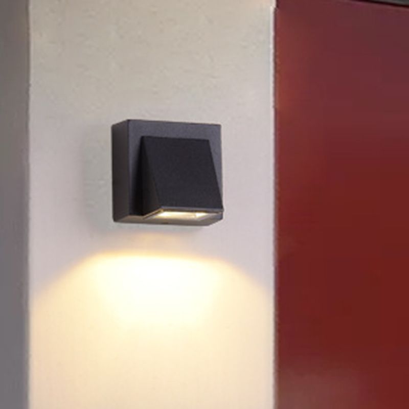 Triangle Aluminum Flush Wall Sconce Simple Black Small/Large Wall Mount Lamp for Corridor