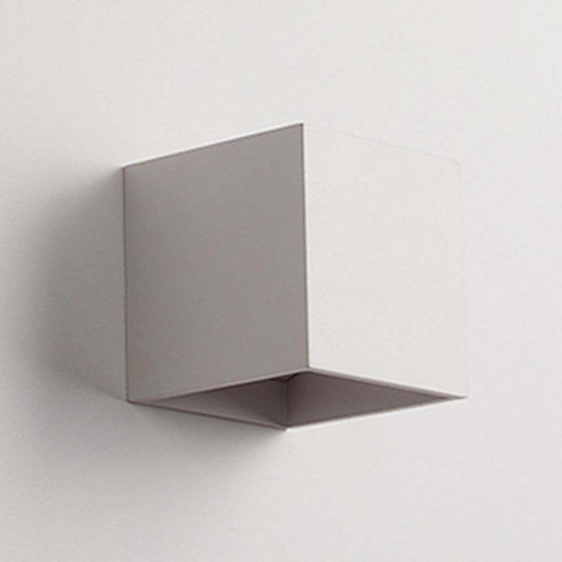 Square Shade Metal Wall Sconce Modern Style 2-Lights Wall Mount Light