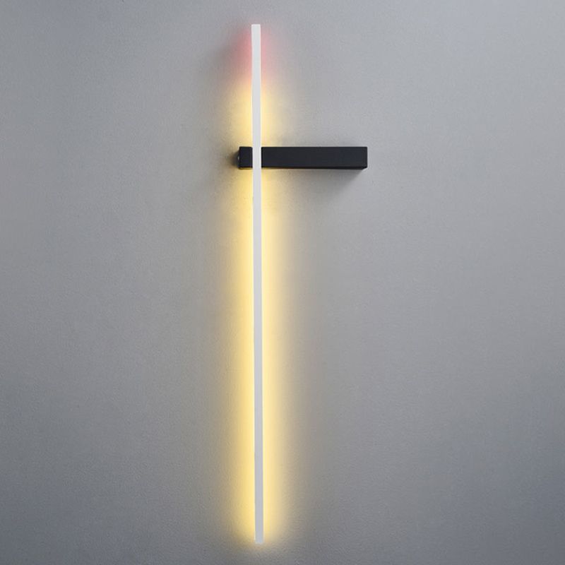 Aluminum Straight Wall Light Nordic Style LED Wall Sconce for Living Room