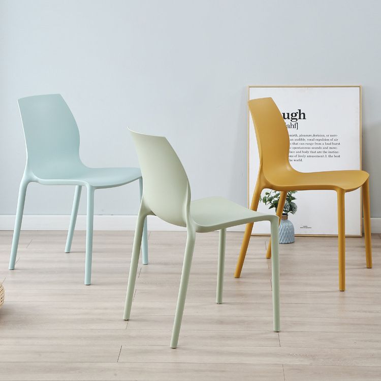 Plastik zeitgenössischer Esszimmerstuhl Solid zu Hause stapelbarer Seitenstuhl