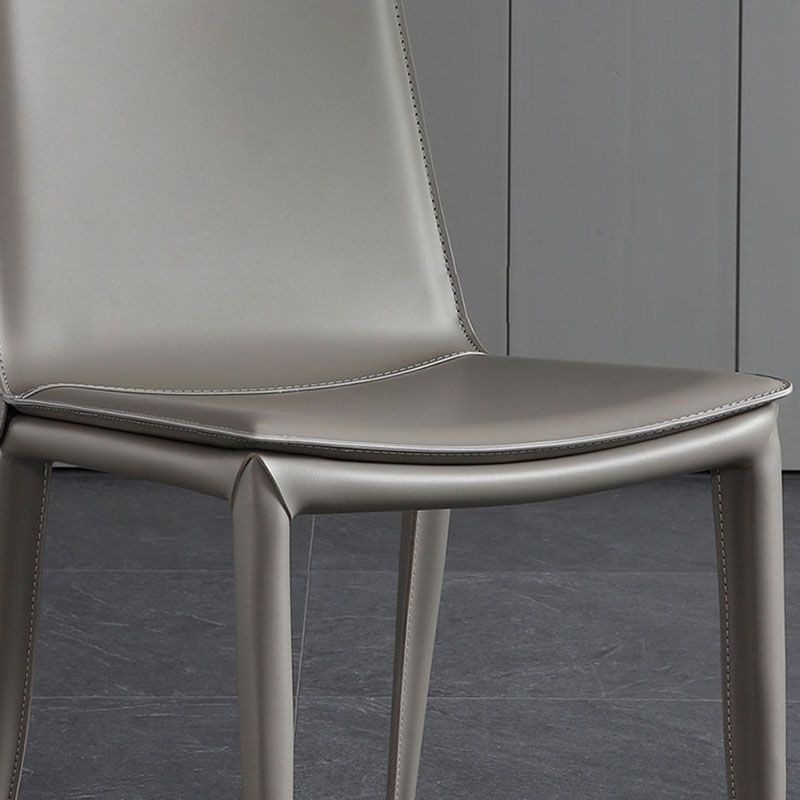 Silla sin brazos de comedor de cuero moderno, sillas de comedor de metal para uso doméstico