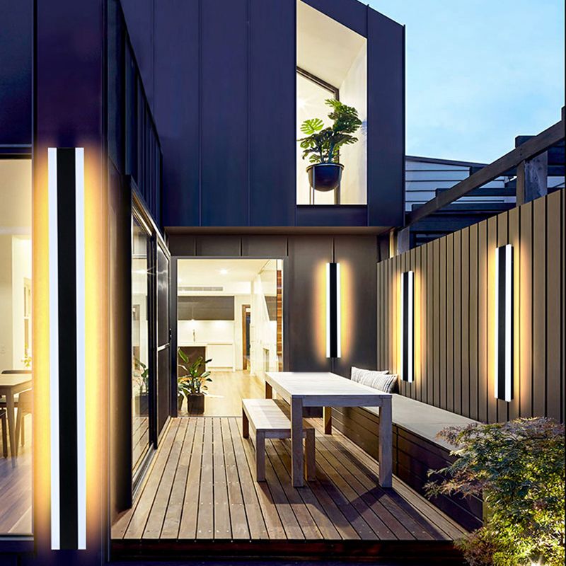 Metal Linear Shape Wall Lighting Modern Style 1-Light Wall Mounted Light in Black