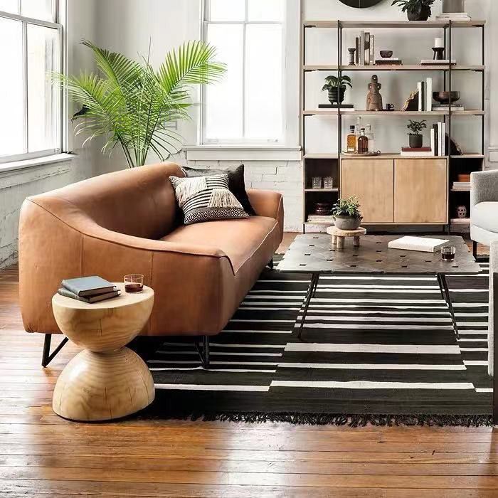 Scandinavian Round Solid Wood Top Side Table 16.5-inch Pedestal End Table